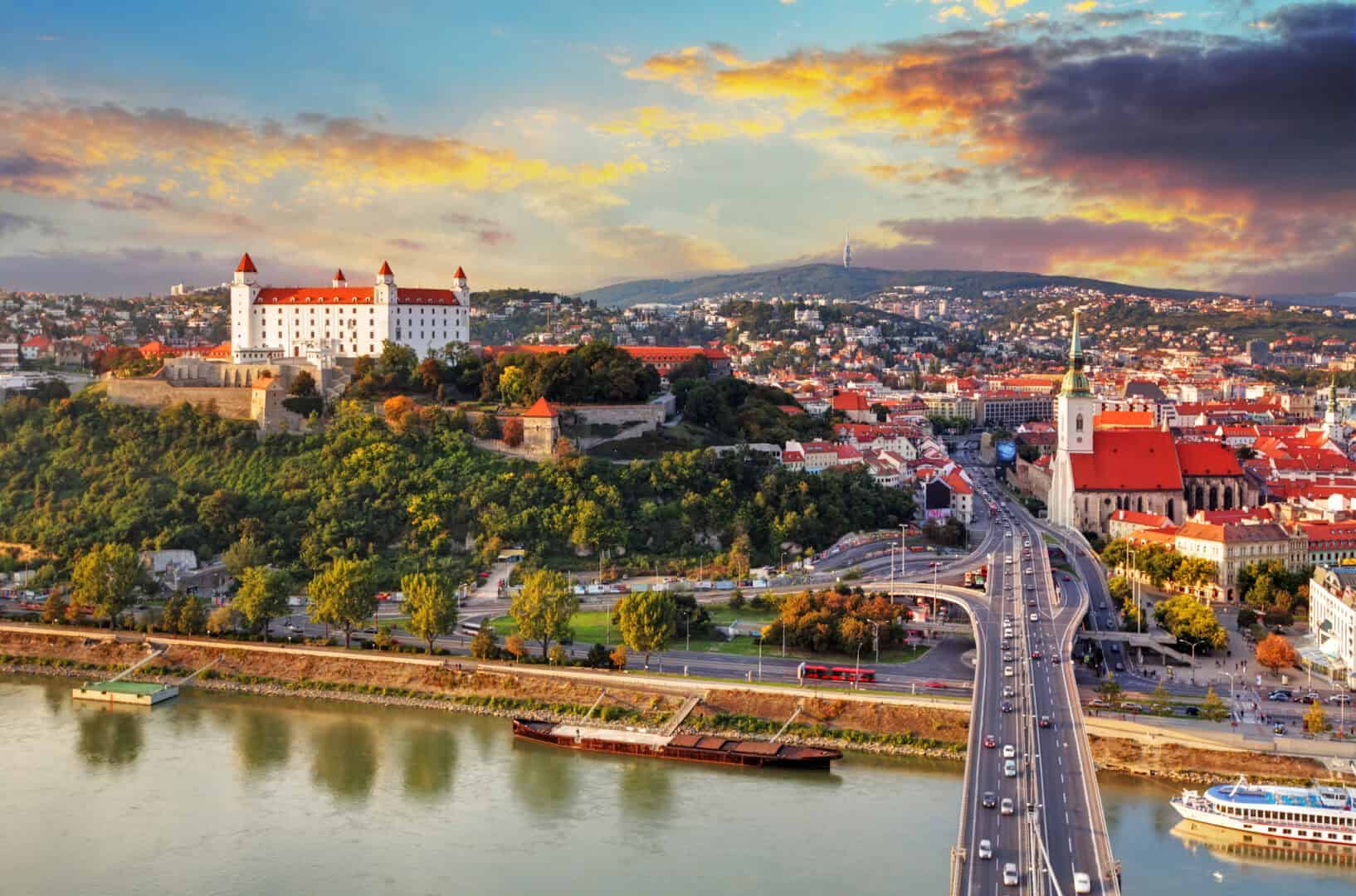 Come vestirsi per il clima tra -1 e 3°C durante il turismo a Bratislava