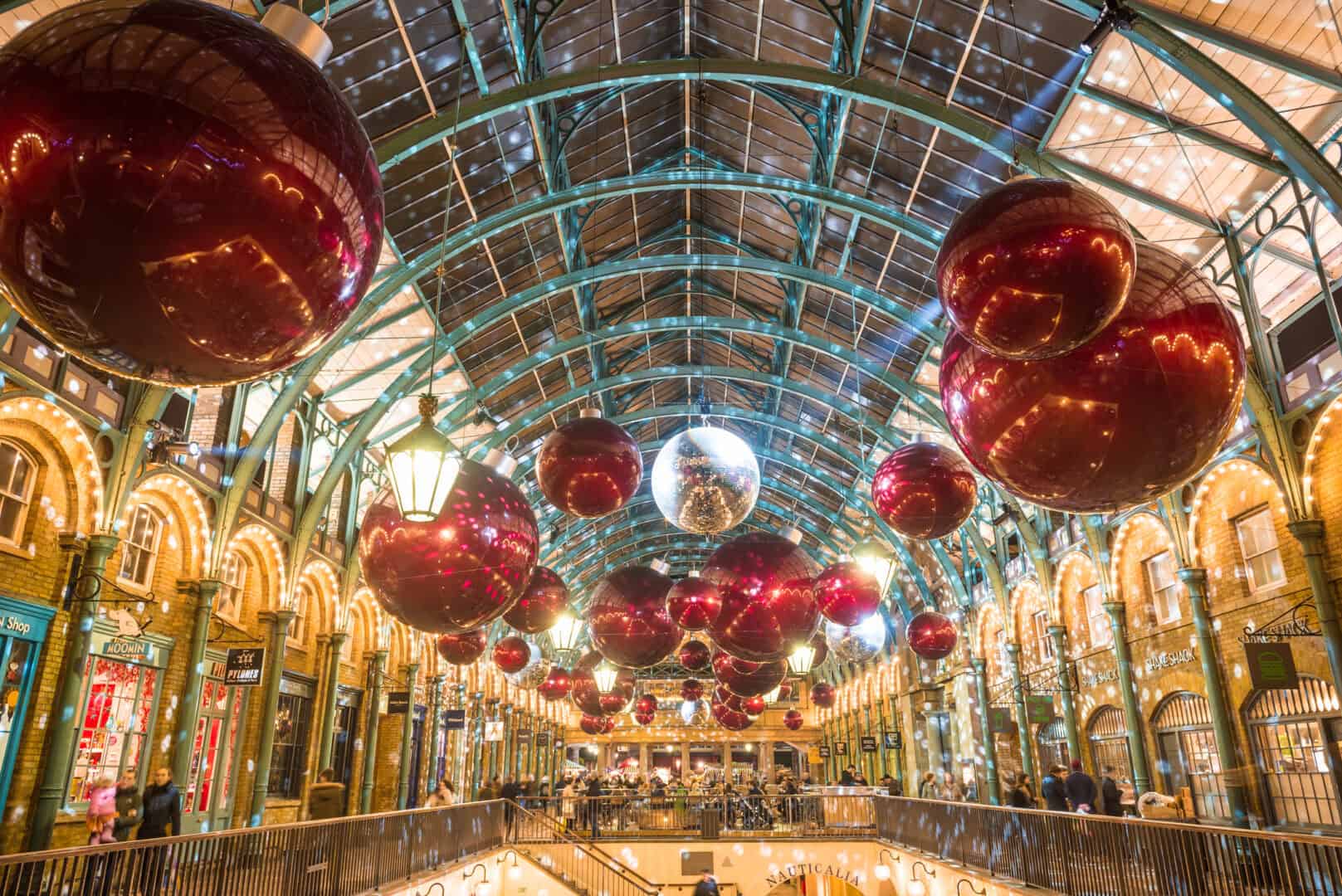 Turismo a Londra: i pub a tema natalizio nel West End per le Feste