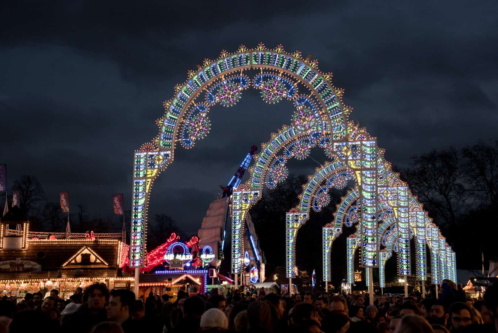 Turismo invernale a Londra. Tra cultura, mercatini e tradizione del tè