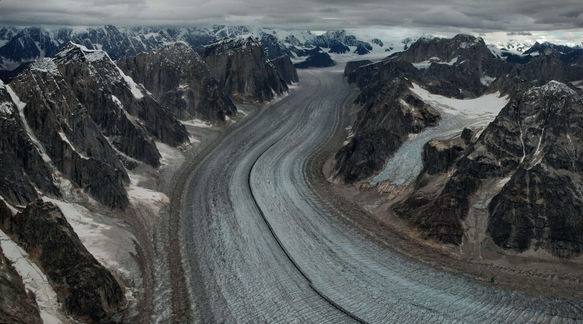 Cosa nasconde questo ghiacciaio dell'Alaska?
