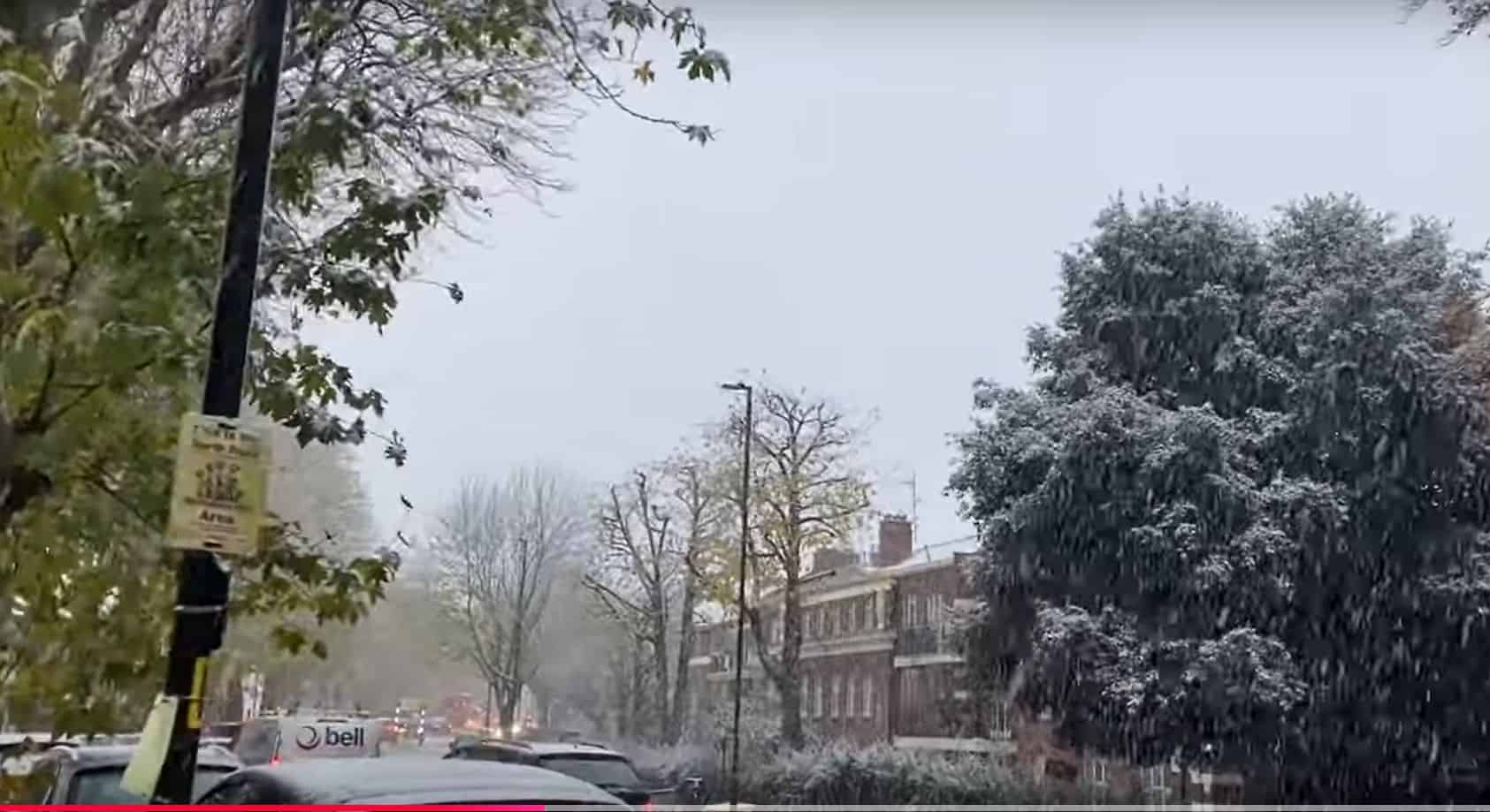 Tempesta polare sul Regno Unito, la neve imbianca anche Londra