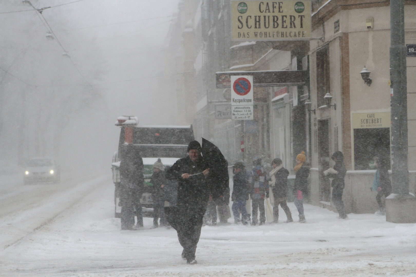 Mezzo metro di neve fresca in Austria, la tempesta porta il caos