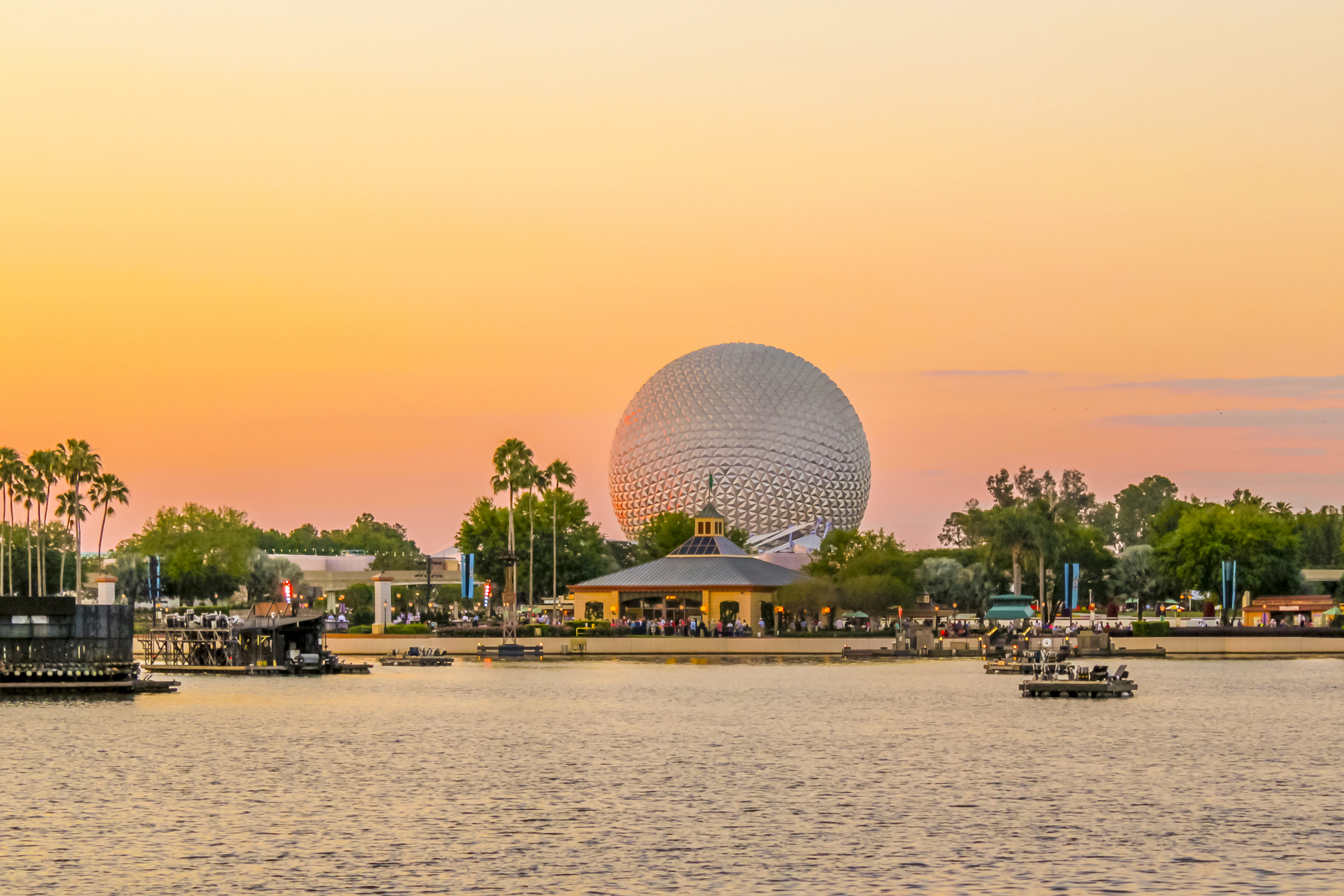 Turismo en Orlando: Parque de atracciones y clima ideal thumbnail