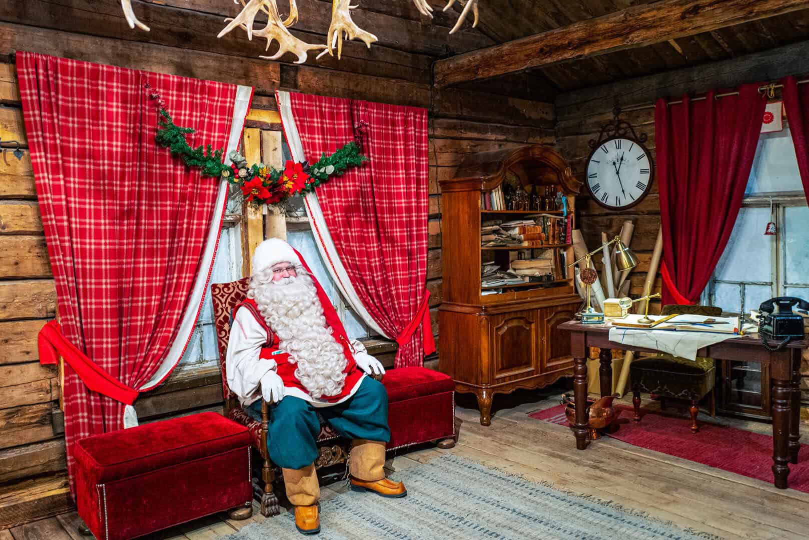 Viaggio a Rovaniemi: una visita ufficiale a Babbo Natale, coprendosi bene!
