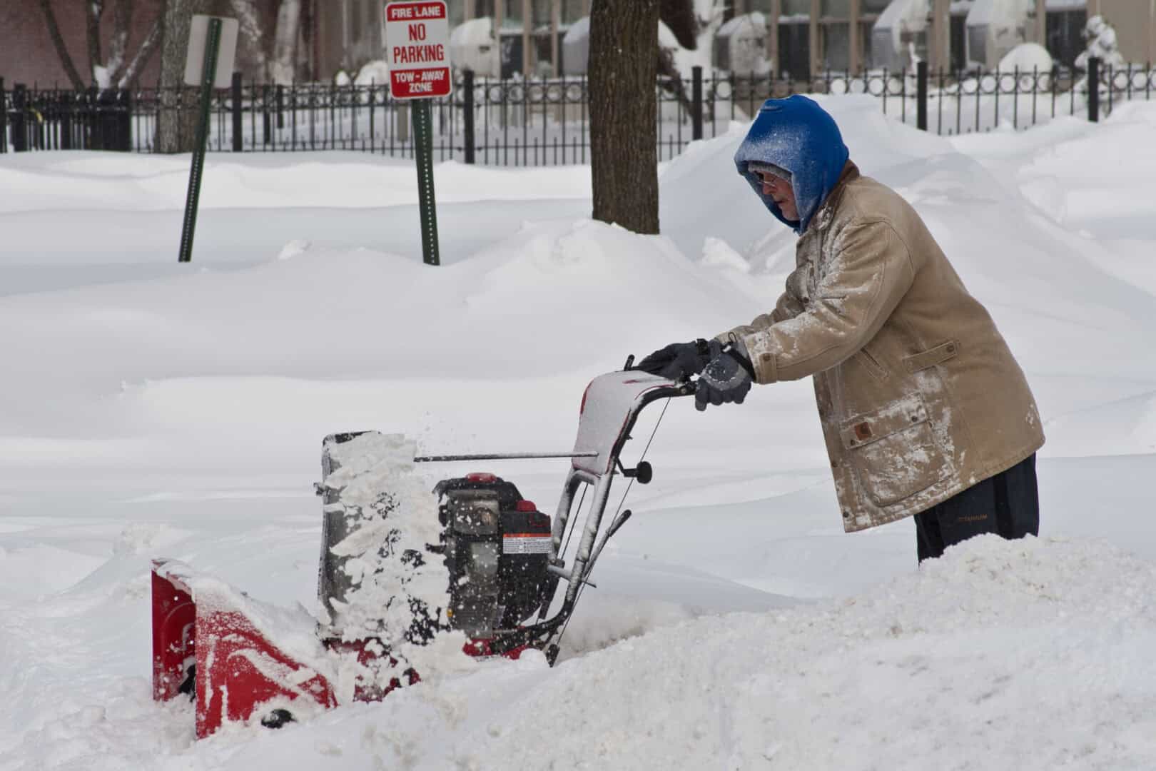 Gli Stati Uniti si preparano alla prima tempesta invernale: rischio neve a New York