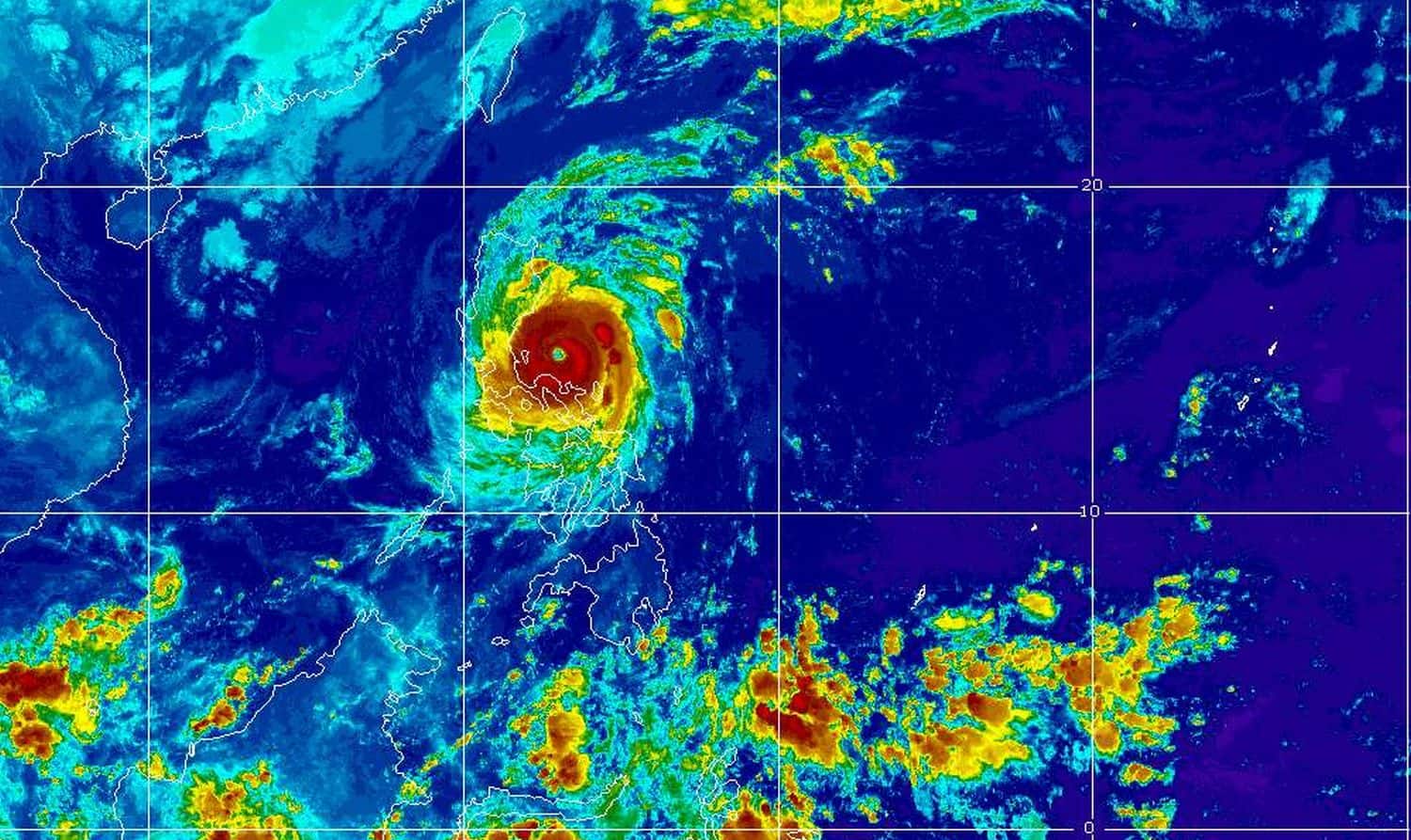 Filippine sotto assedio: il super tifone Man-Yi continua la catena di eventi meteo estremi
