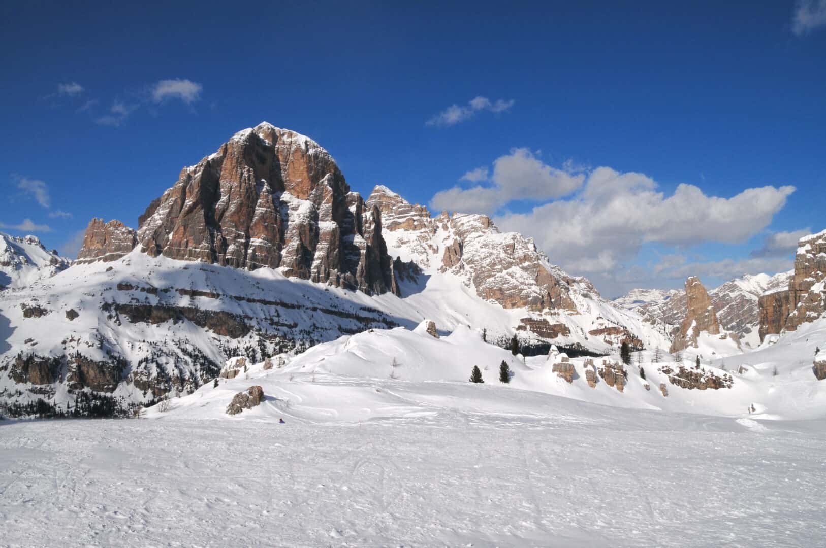 Viaggio tra le Dolomiti: Cortina d’Ampezzo, la regina degli sport invernali