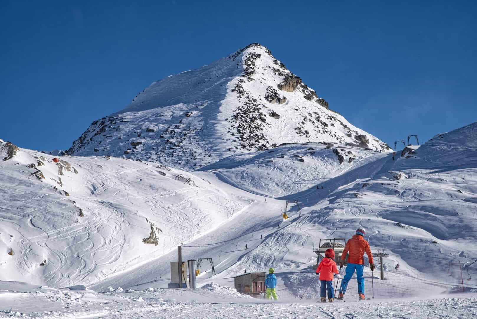 Turismo Monte Moro. Guida alle attività invernali, sci e ciaspolate