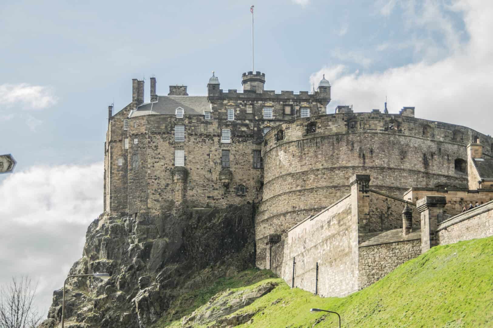 Turismo a Edimburgo. Magia invernale tra castello, Royal Mile e Arthur’s Seat