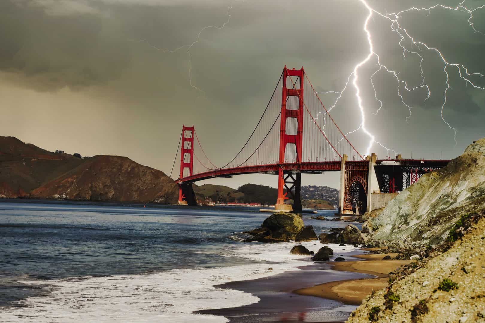Meteo estremo sulla West Coast degli Stati Uniti: piogge torrenziali a San Francisco