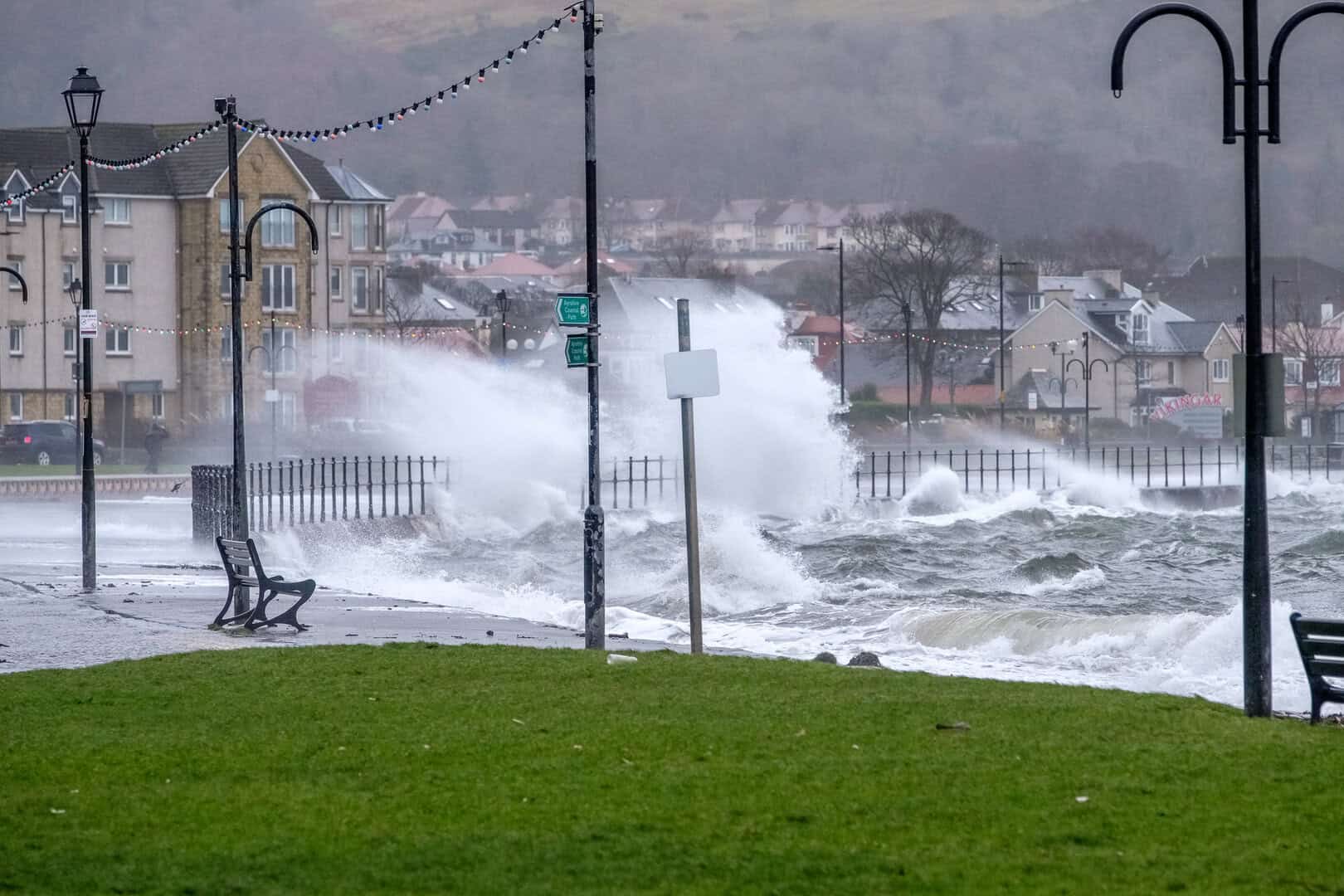 Tempesta Daragh: venti record e neve abbondante tra le Isole Britanniche e il Mediterraneo