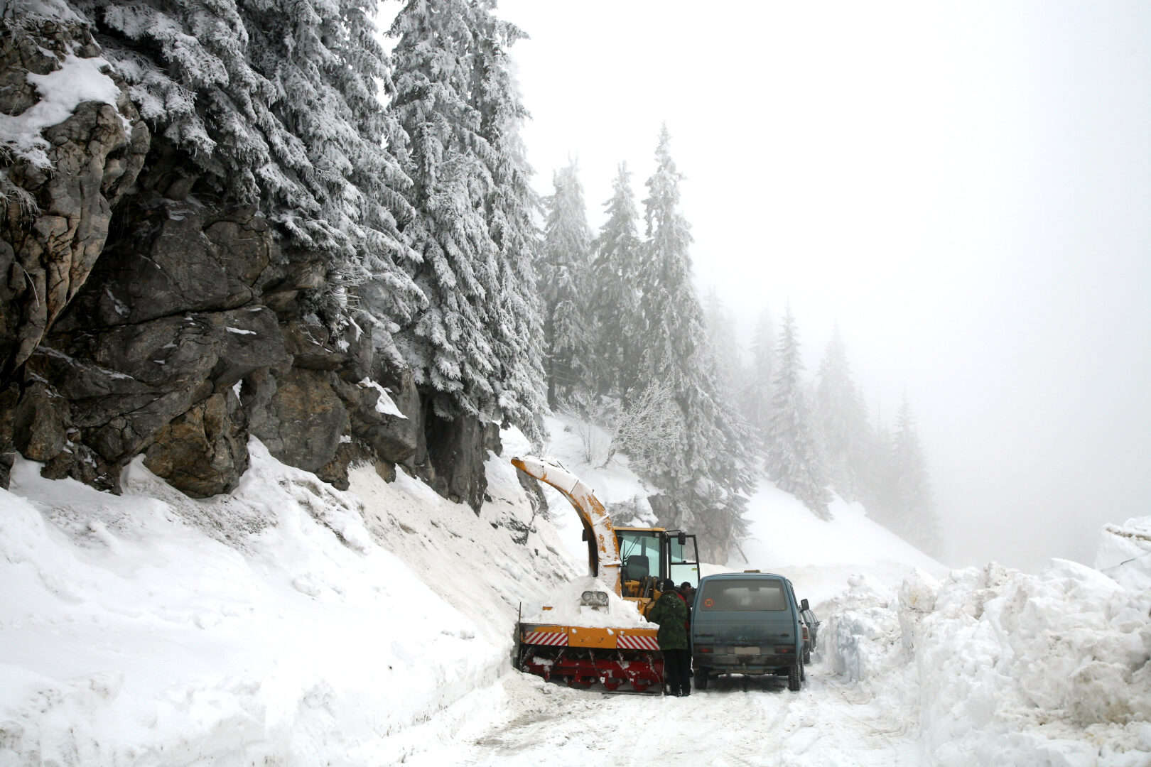 Una tempesta di neve semina il caos nei Balcani
