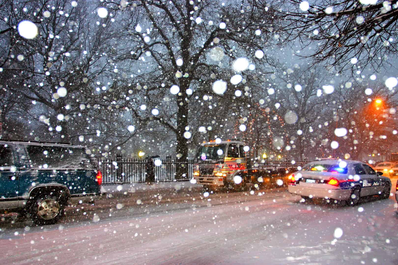 Maltempo nel Nord-Est degli Stati Uniti: neve, pioggia ghiacciata e temperature sotto zero