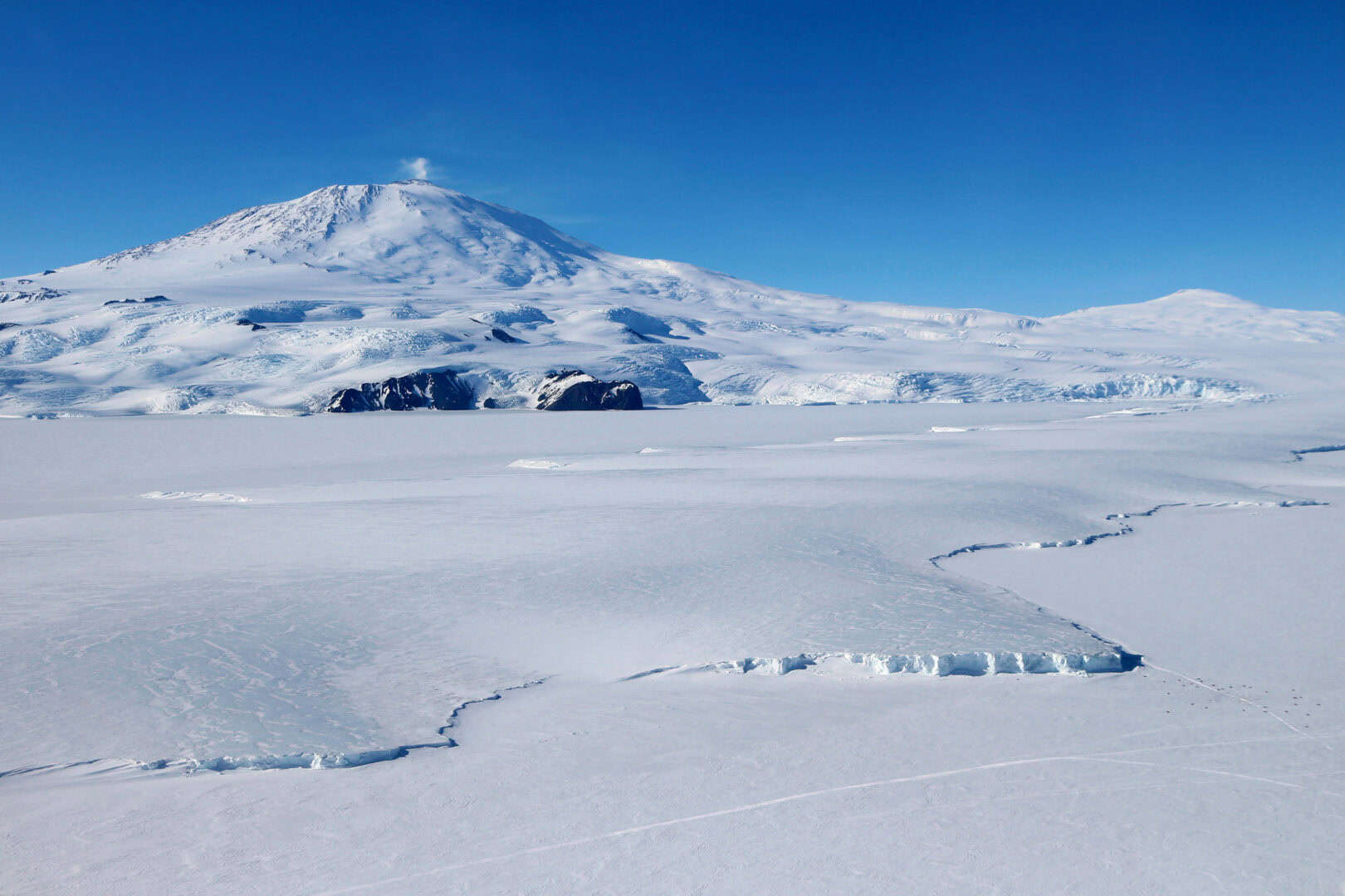 Vulcani dell’Antartide: saranno risvegliati dalla fusione dei ghiacci?