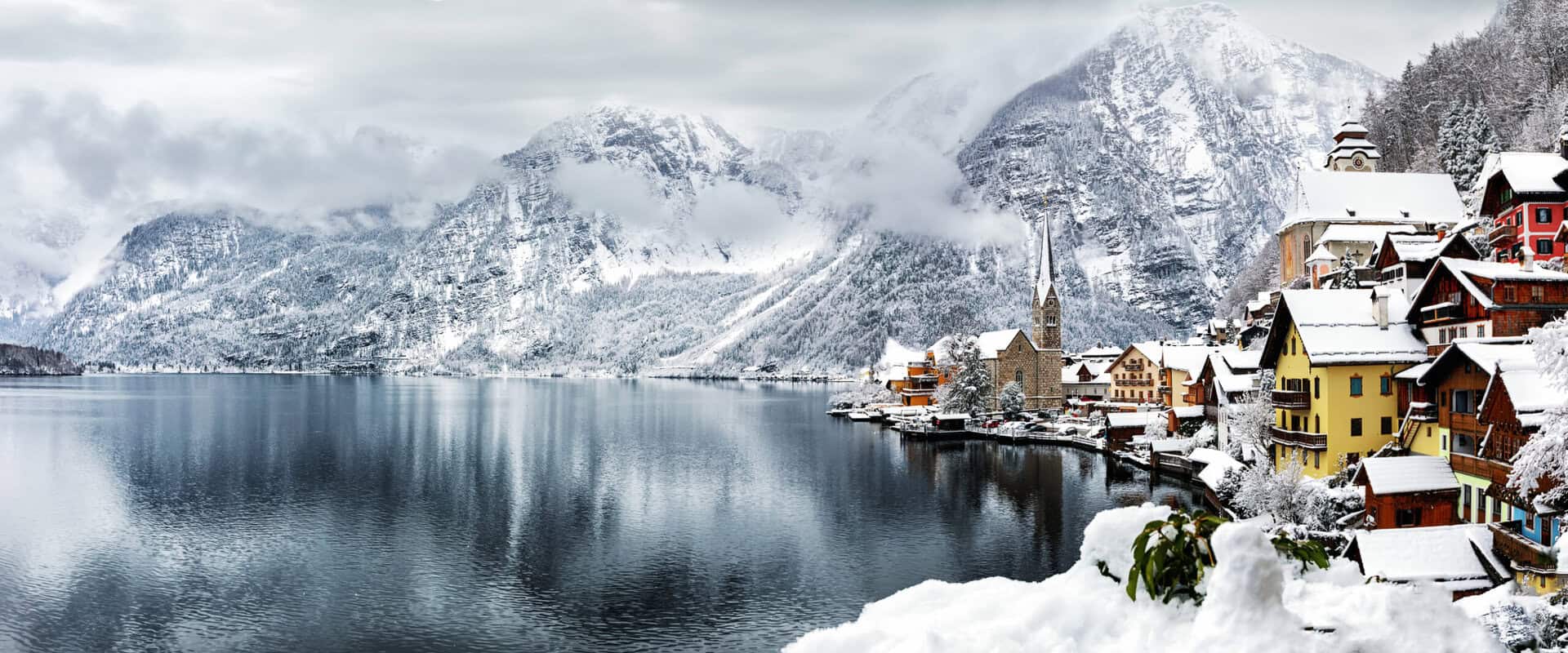 Meteo Bassa Austria: neve fresca, obbligo di catene e condizioni stradali critiche