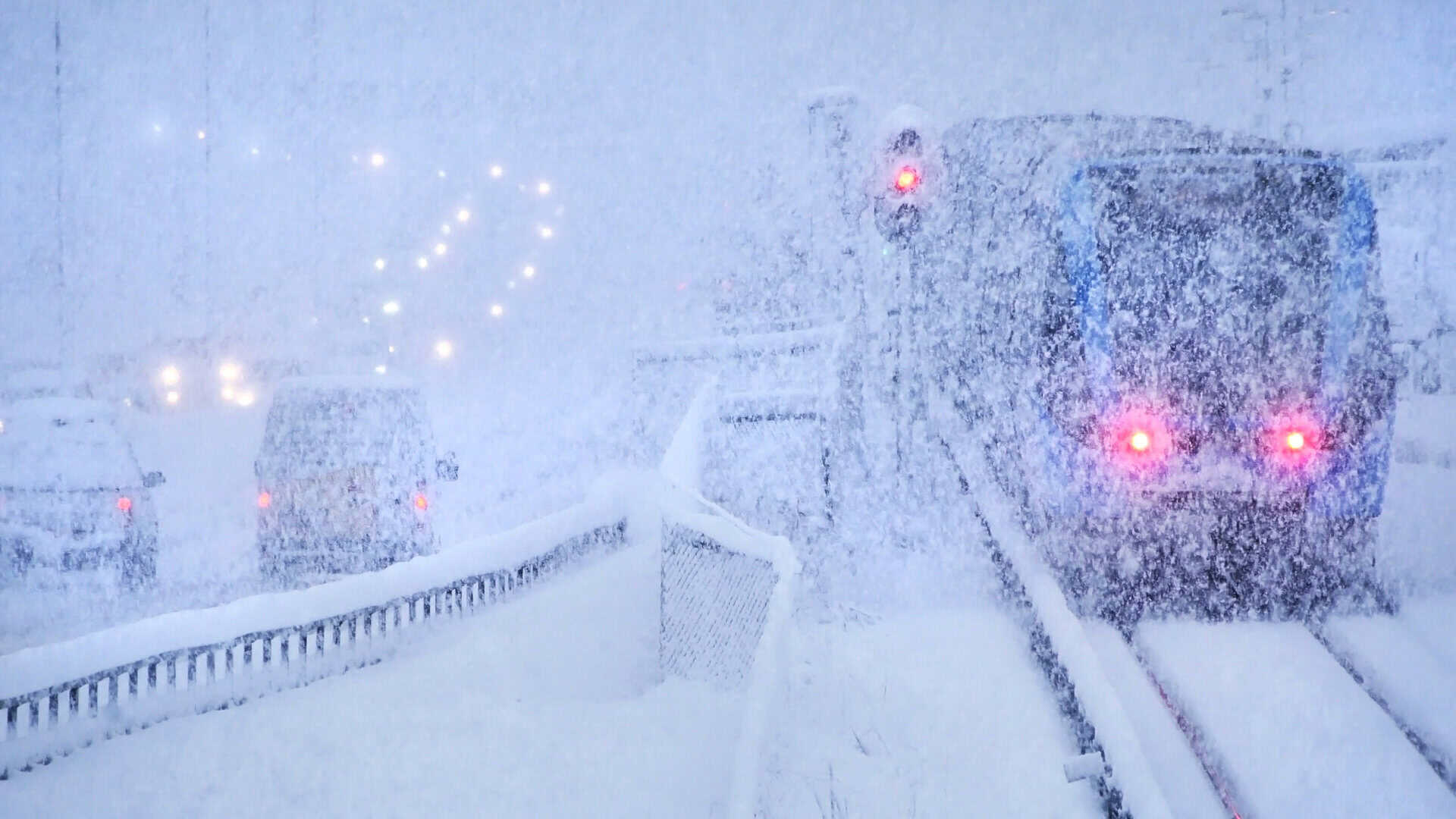 Tutti a casa, troppa neve anche per la Svezia! Tutte le allerte del servizio meteo