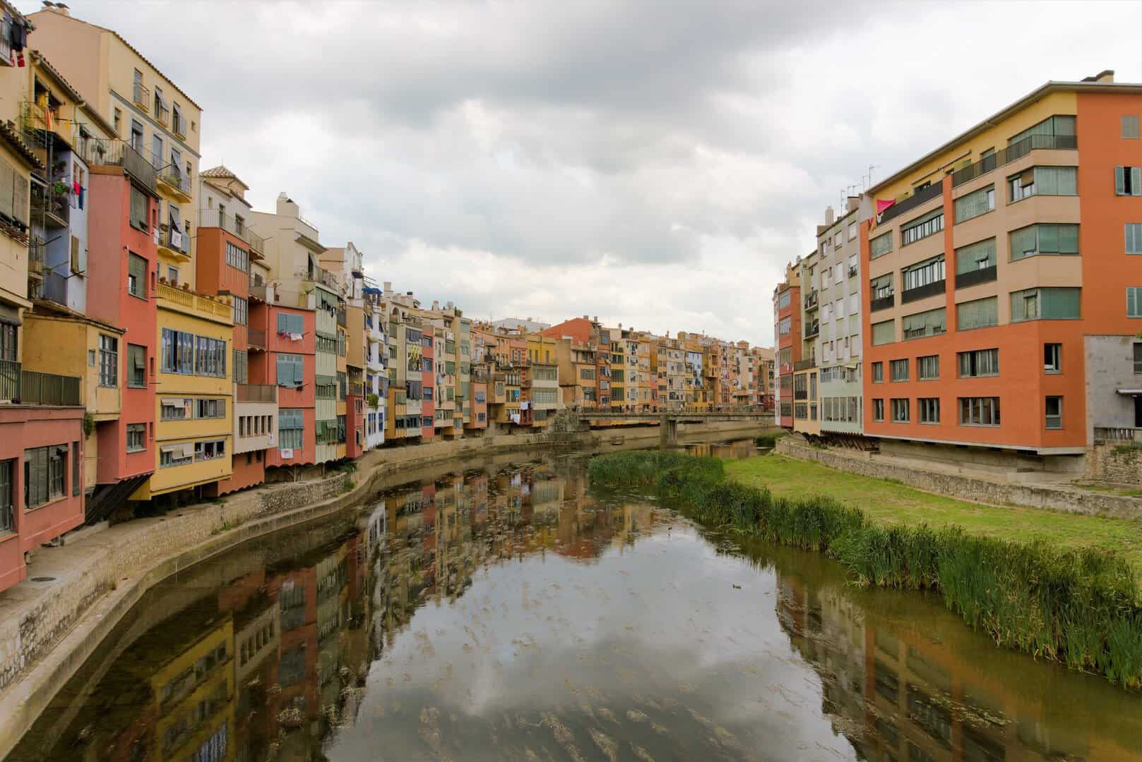 Meteo Catalogna oggi, 21 febbraio: cieli nuvolosi e prime piogge in arrivo