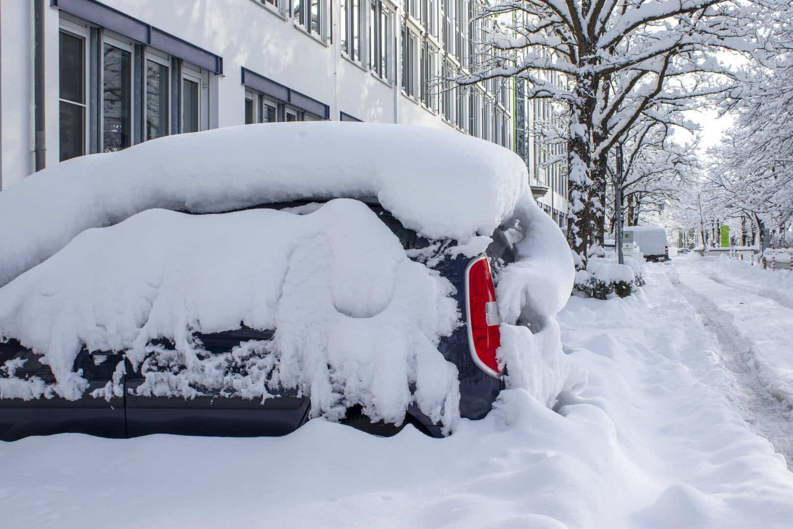 Meteo Baviera e Baden-Württemberg: neve e ghiaccio sulle strade, pericolo per la viabilità