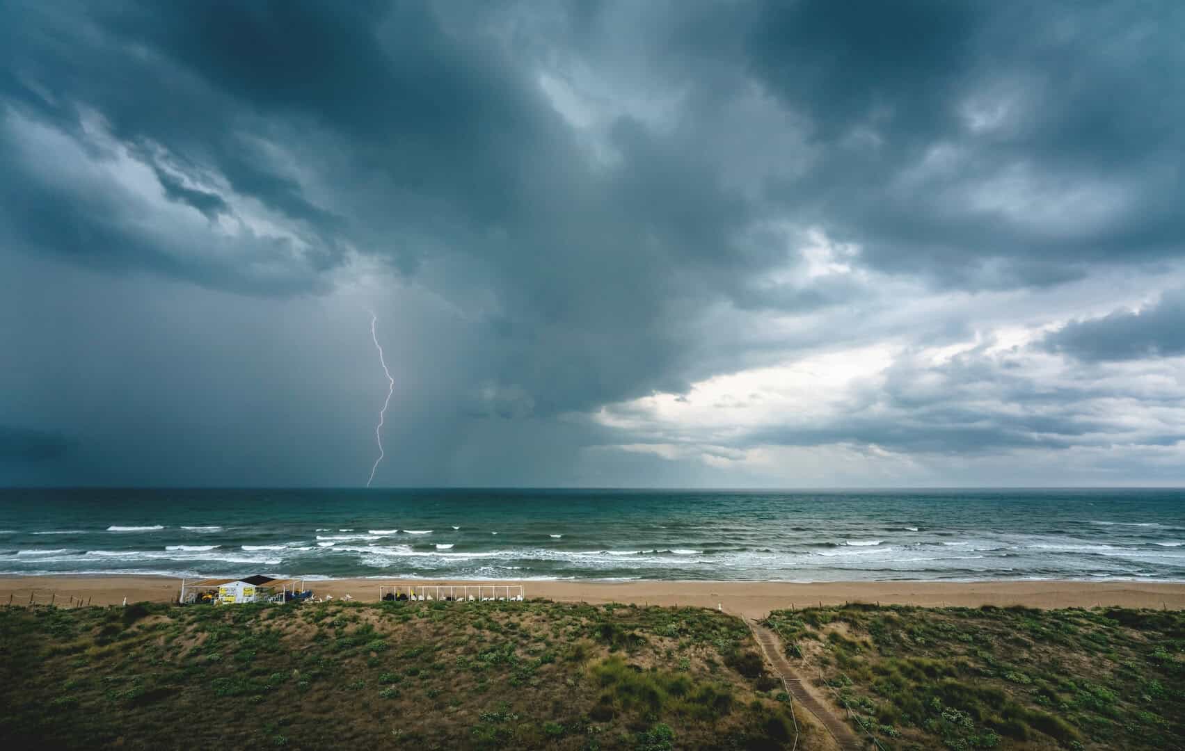 Meteo Canarie e Spagna: in arrivo piogge e venti forti, AEMET avvisa su un possibile DANA