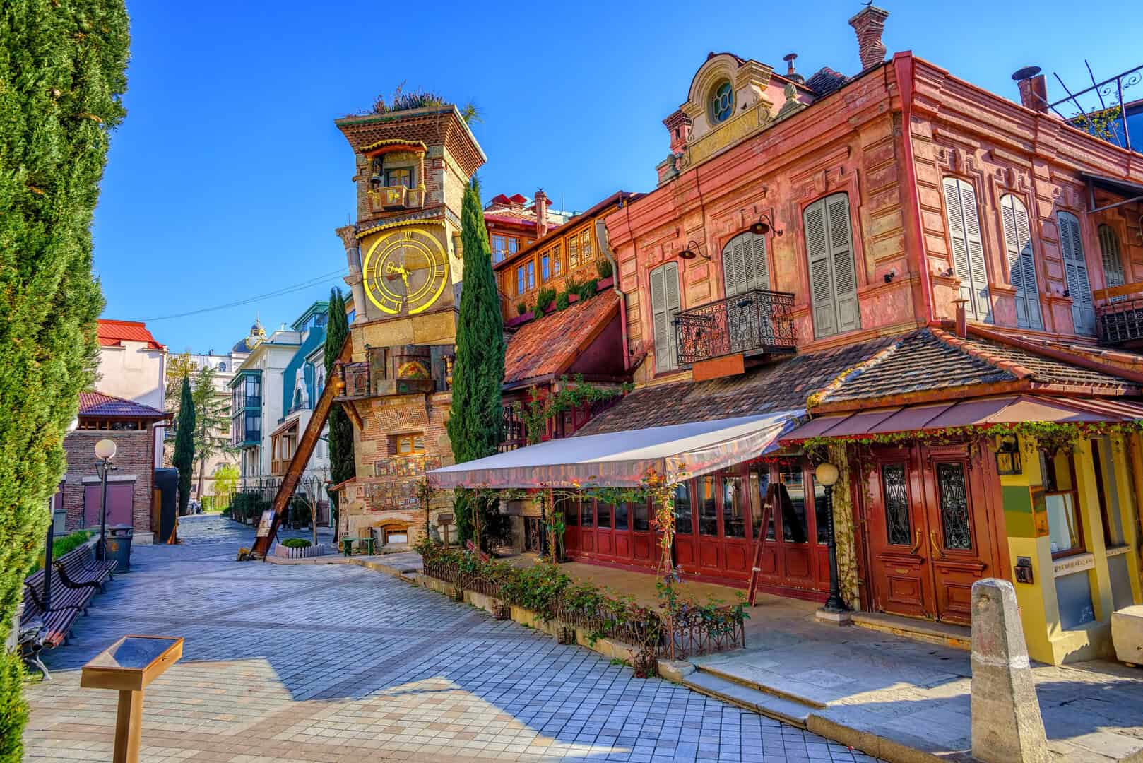 Turismo low cost. Esplora le meraviglie storiche e culturali di Tbilisi, Georgia