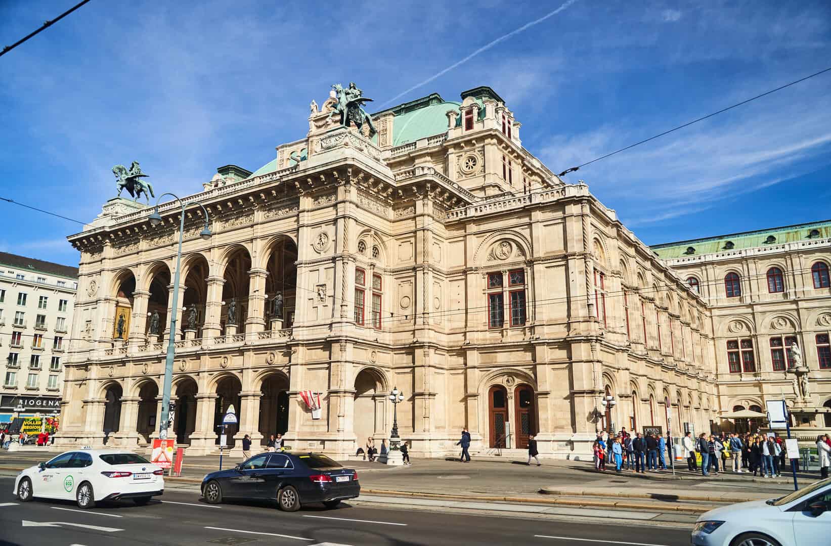 Turismo a Vienna: eleganza. Architettura e delizie culinarie in un clima continentale