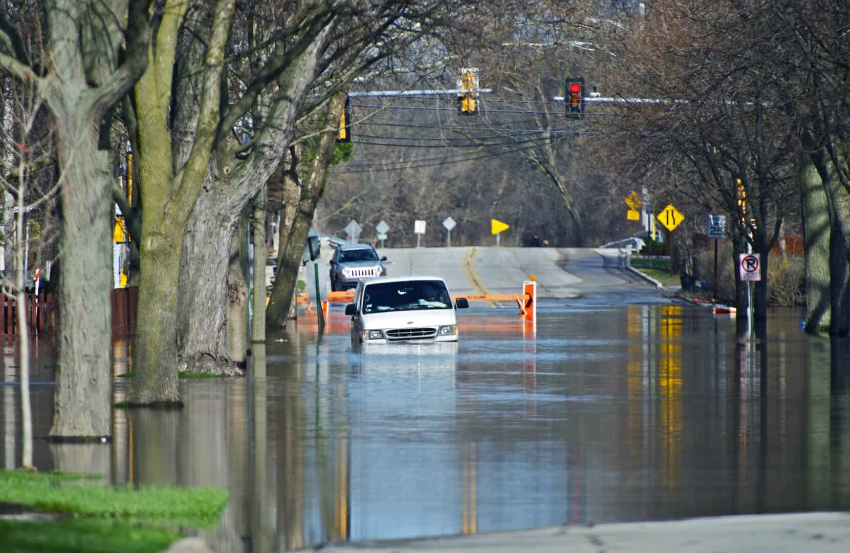 Meteo USA: la tempesta invernale Lola porta neve intensa, temporali e caos nei trasporti tra Illinois, Wisconsin e Iowa