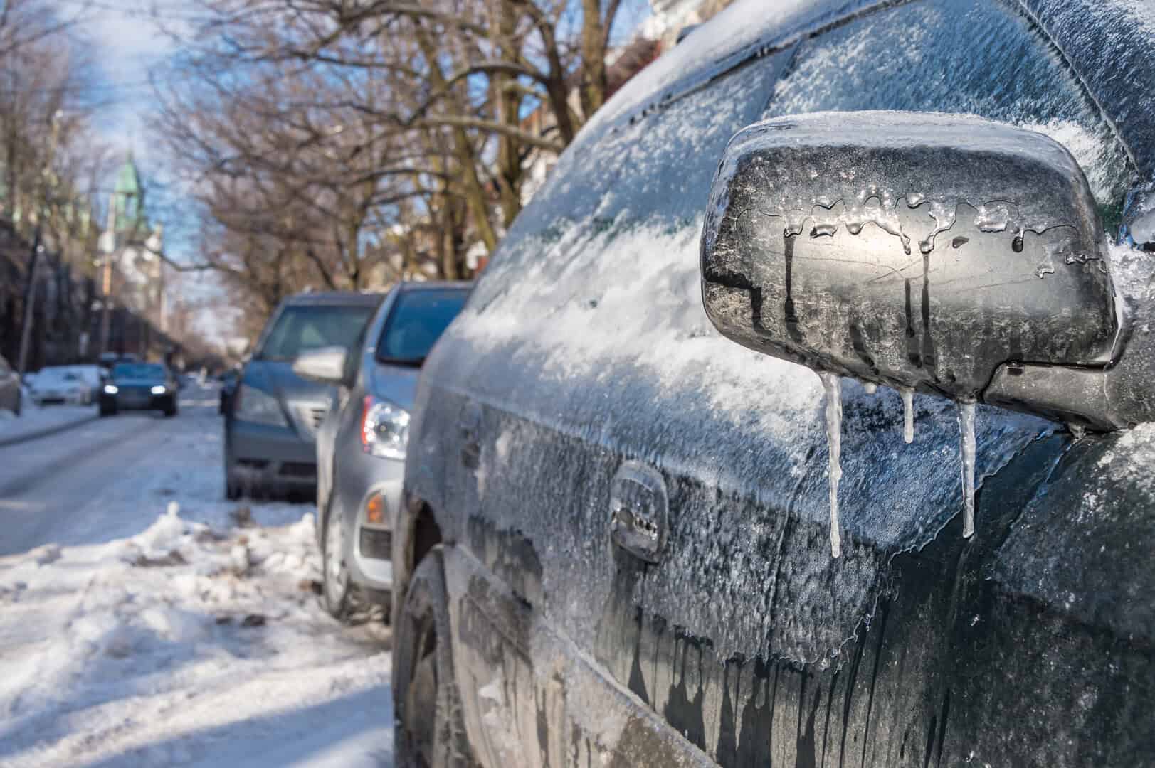 Tempesta di ghiaccio in Ontario centrale, Canada: scuole chiuse lunedì 31 marzo