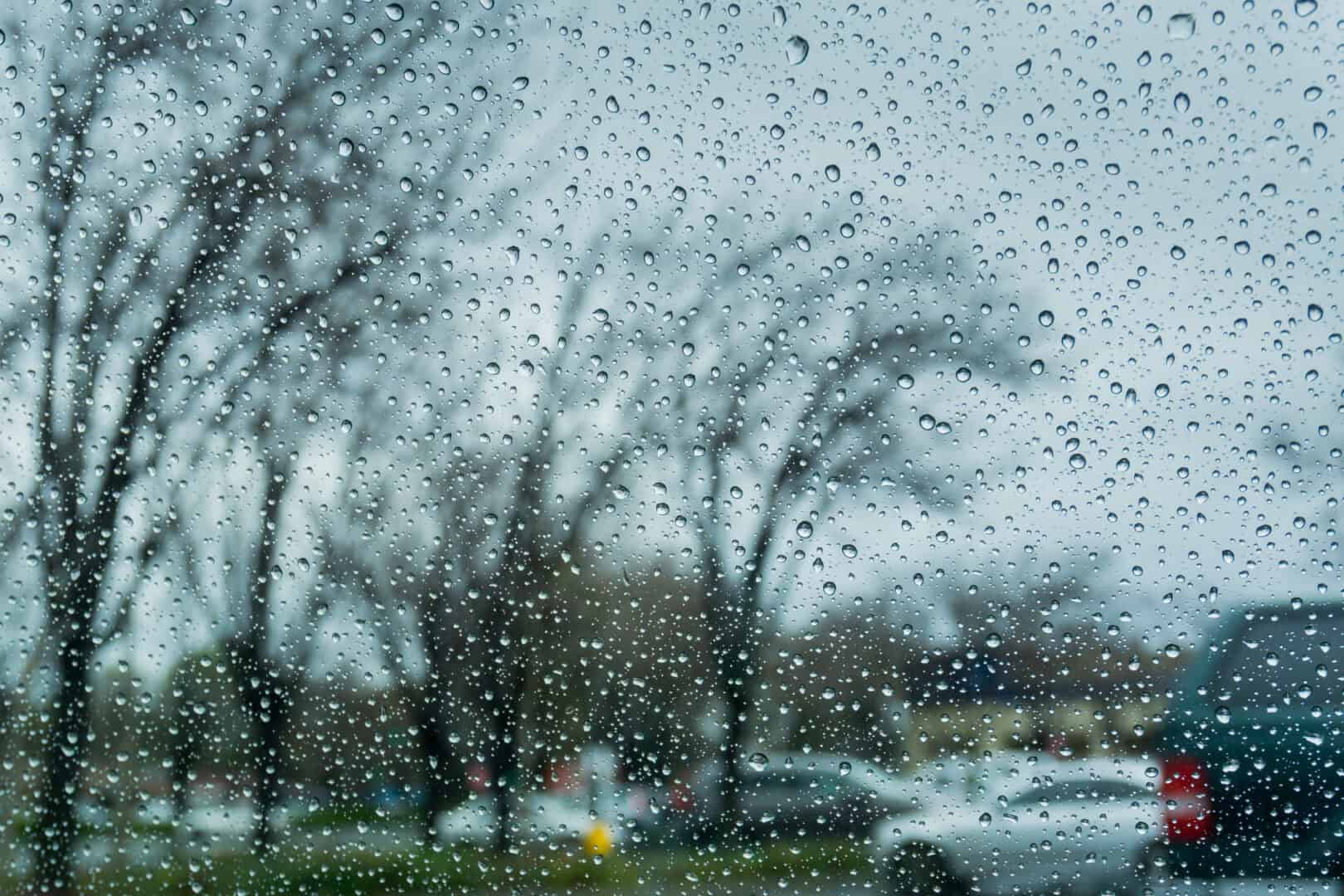 Meteo California: tempesta di pioggia e venti violenti in arrivo nel sud dello Stato – raffiche fino a 100 km/h
