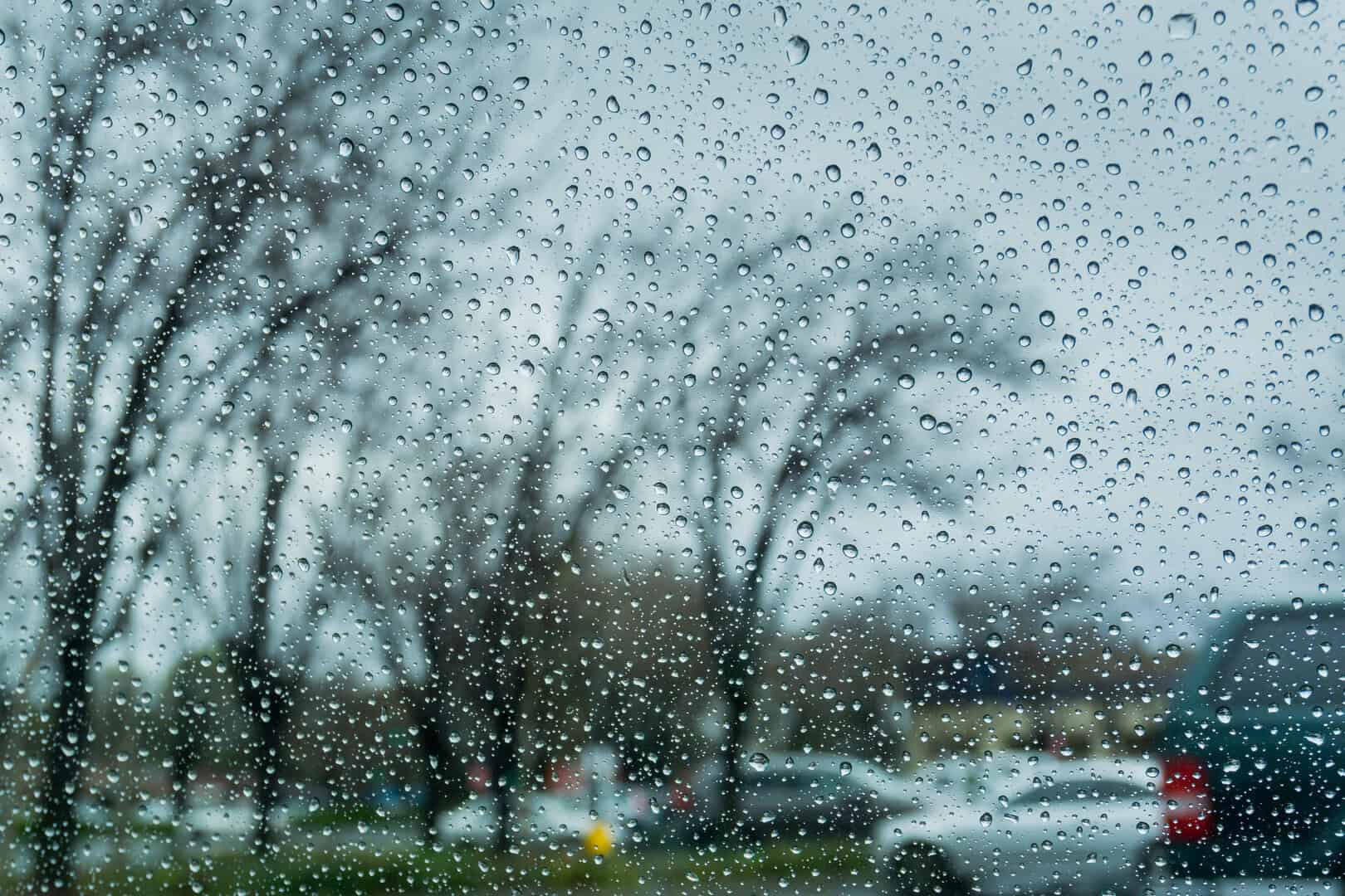 Meteo California: tempesta di pioggia e venti violenti in arrivo nel sud dello Stato – raffiche fino a 100 km/h