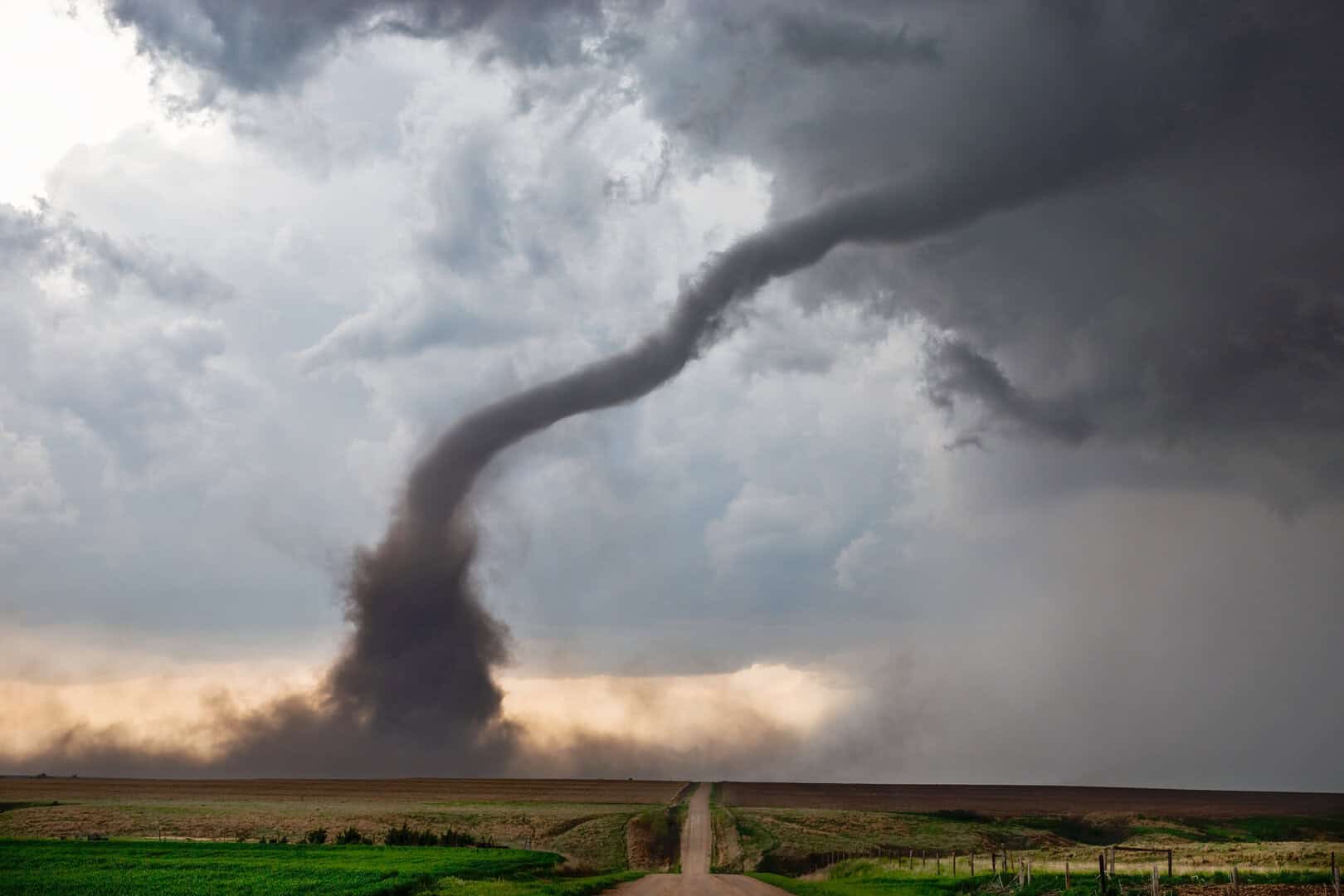 Meteo: il maltempo colpirà il sud-est degli Stati Uniti nel weekend con piogge torrenziali, tornado e venti violenti
