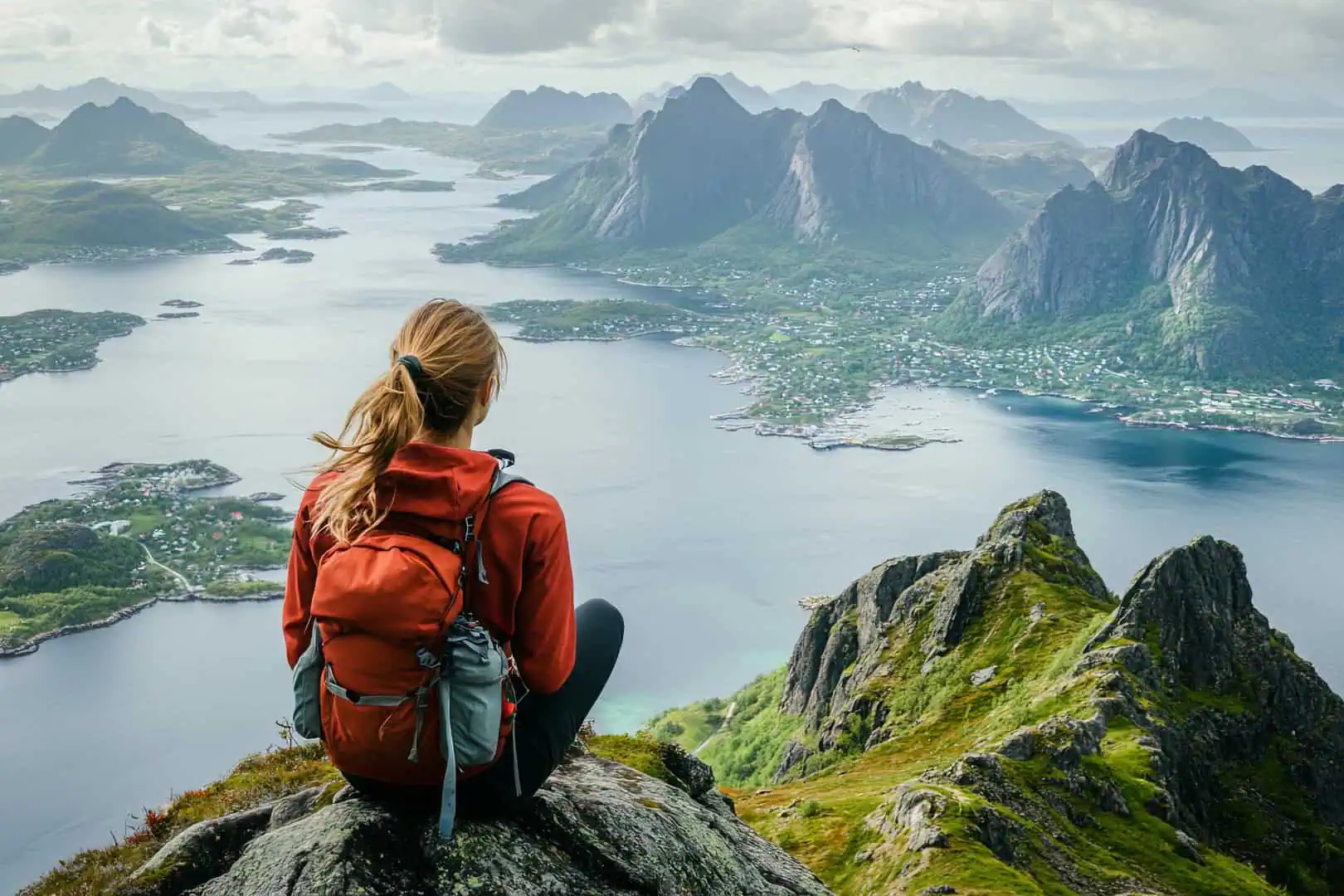 Avventura tra le isole Lofoten: sci, aquile e fiordi nell’Artico