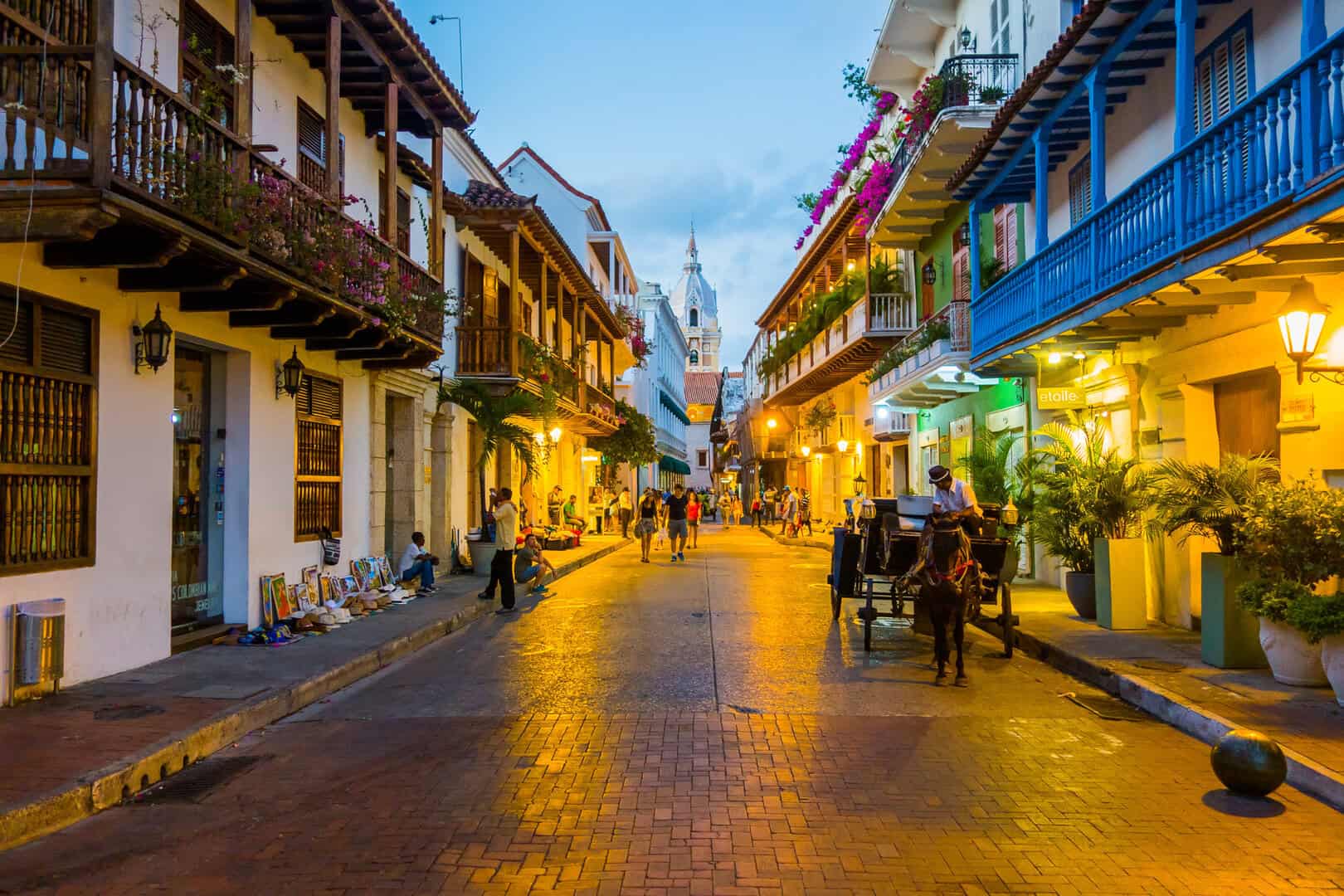 Cartagena de Indias: fascino caraibico tra mura antiche e ritmi sensuali