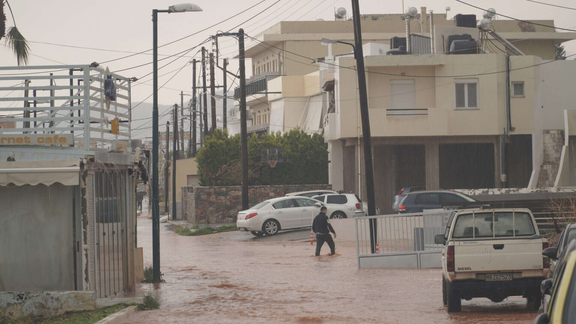 Meteo Grecia: piogge torrenziali devastano Creta, Paros e Mykonos