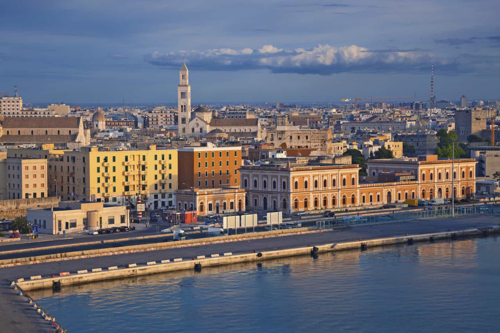 Meteo BARI, ai margini del caldo africano, per ora