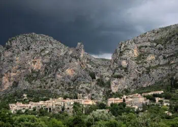 thunderstorms-in-France-2307