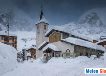 Abbondantissime nevicate sono attese nelle Alpi occidentali.