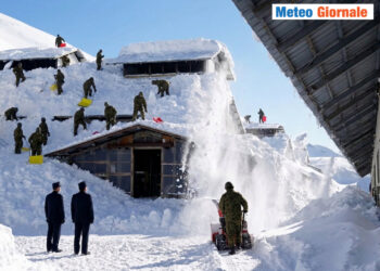 Nevicate sempre più intense in Giappone. Record su record.
