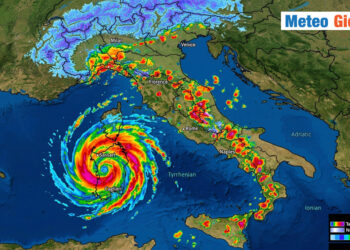 Inizio settimana con forti temporali e neve su Alpi