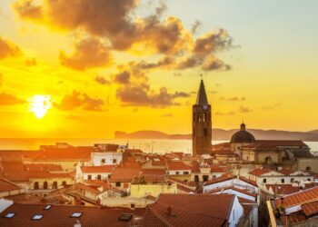 Una vacanza ad Alghero con i suoi spettacolari tramonti.