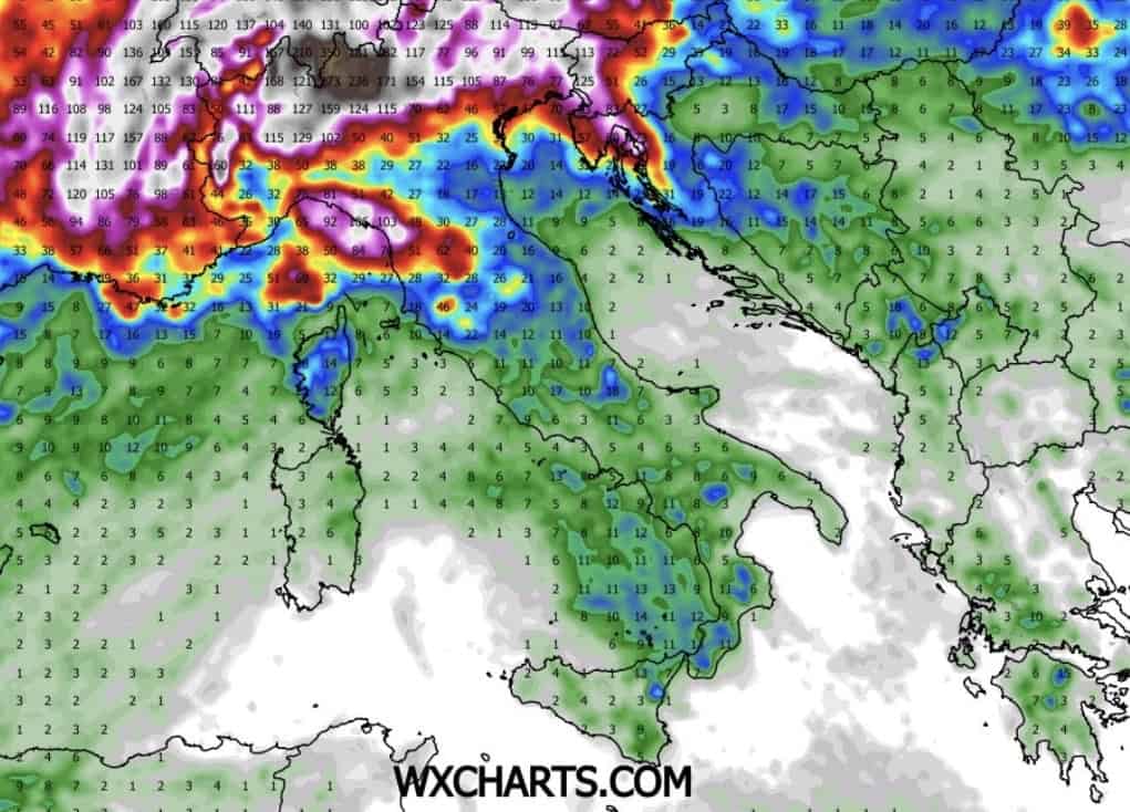 Piogge molto forti anche nel lungo periodo sulle Alpi, pochissimo al Centro-Sud, con caldo a ripetizione