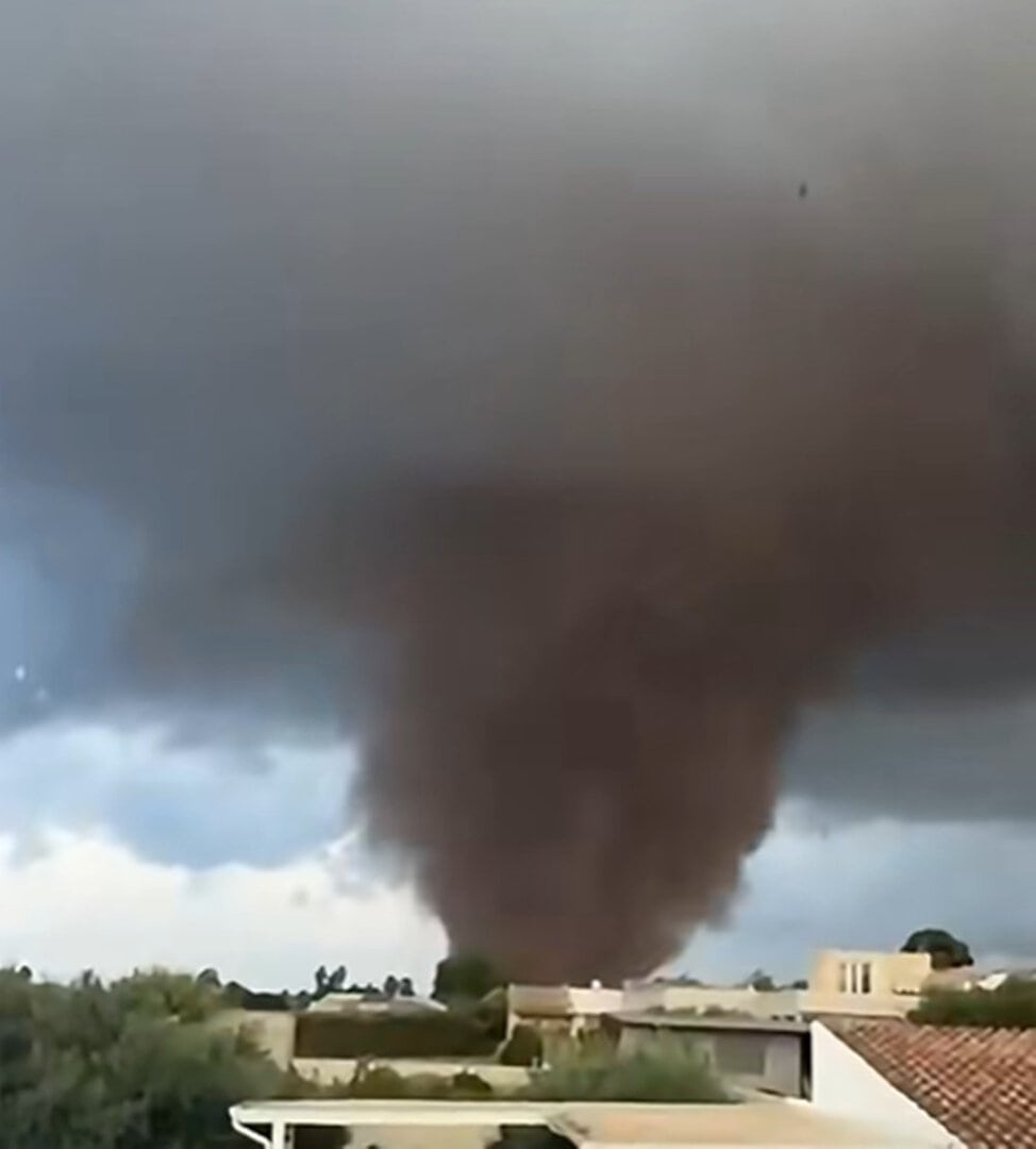 Due grossi tornado al Sud Italia, questo è meteo estremo 5 Screenshot 2026 10 09 144705
