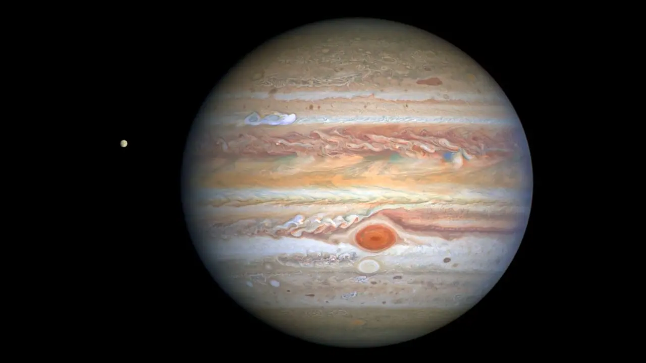 Un regalo di Halloween: la missione Juno della NASA intravede un volto spettrale su Giove