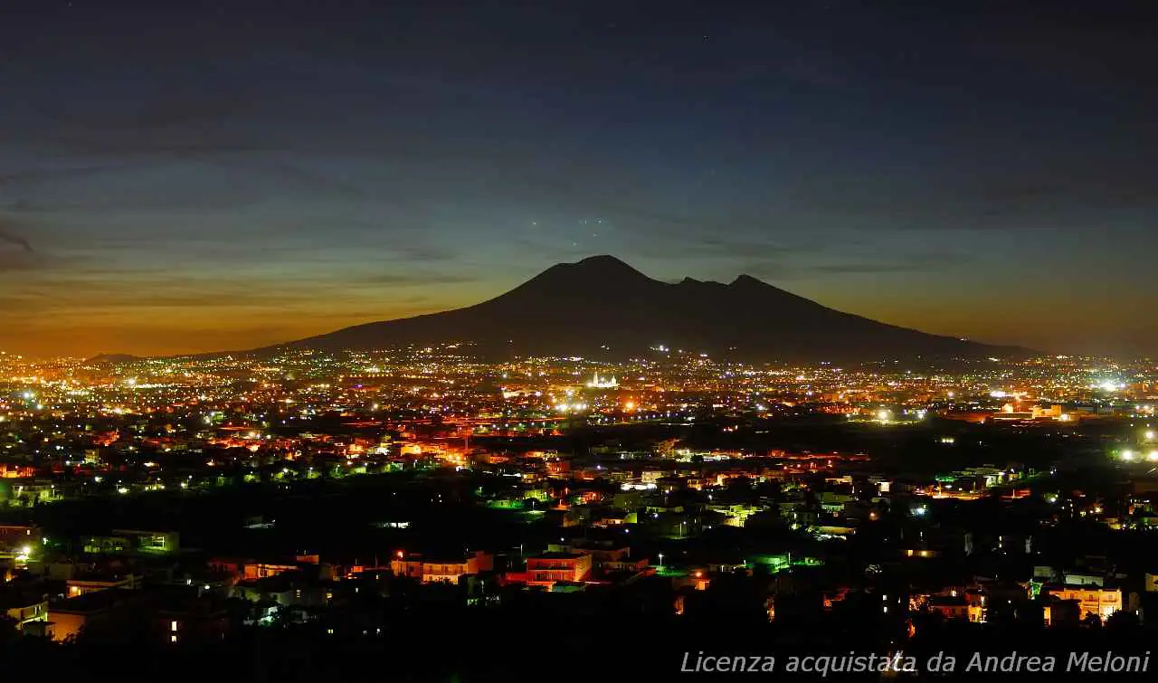 Meteo Napoli: sole e vento in arrivo, preparatevi per giornate movimentate!