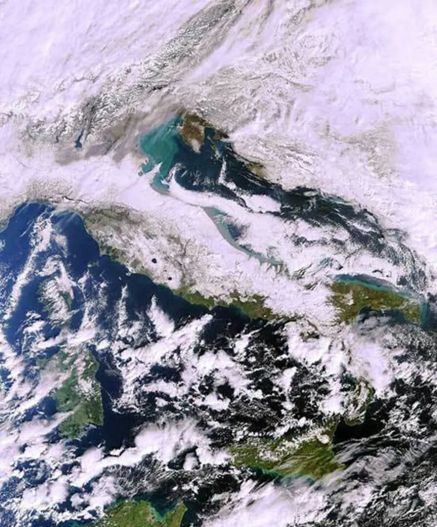 Il Gelido Abbraccio della Piccola Era Glaciale in Italia