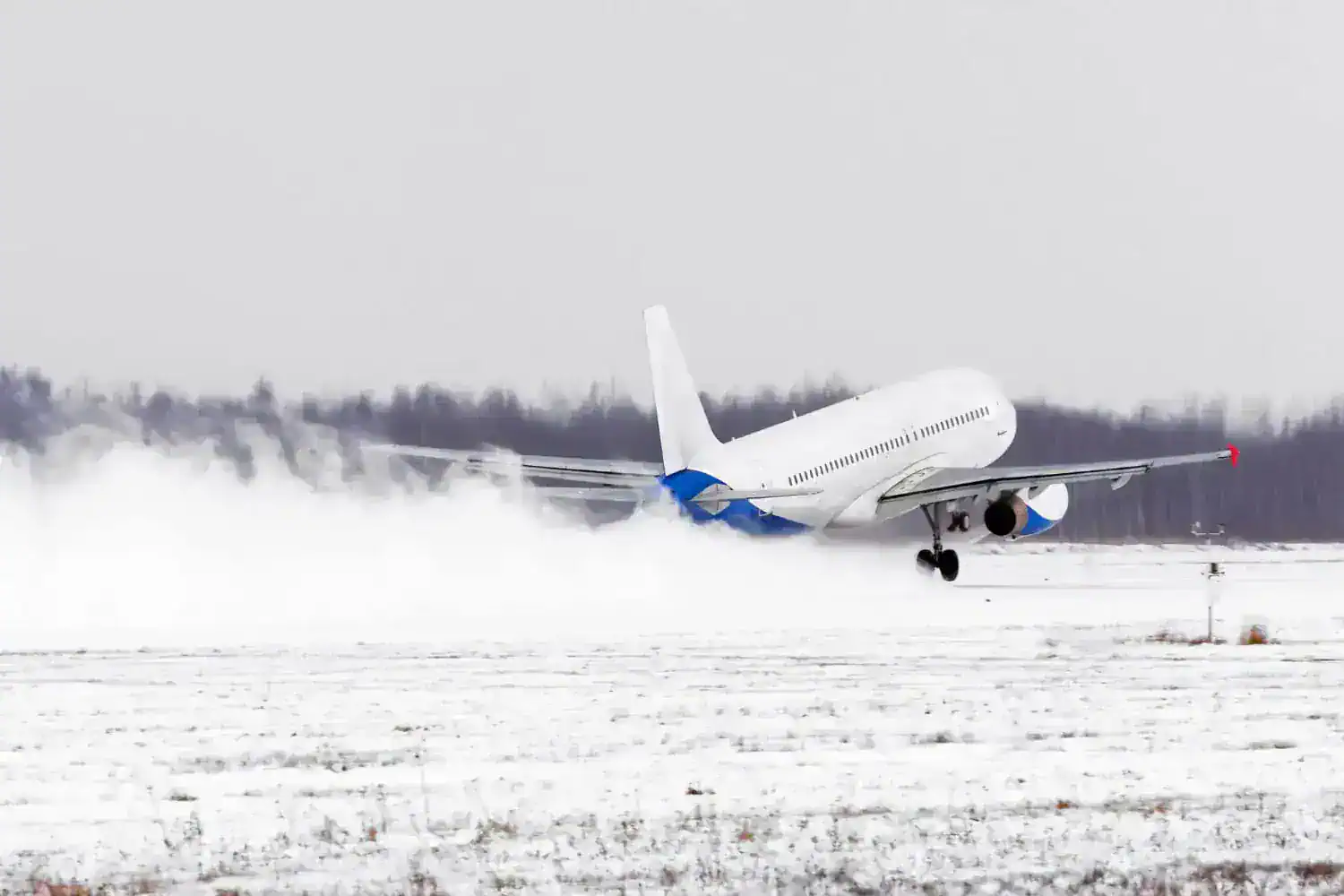 Come l’aeroporto più trafficato del Canada affronta il rigido clima invernale