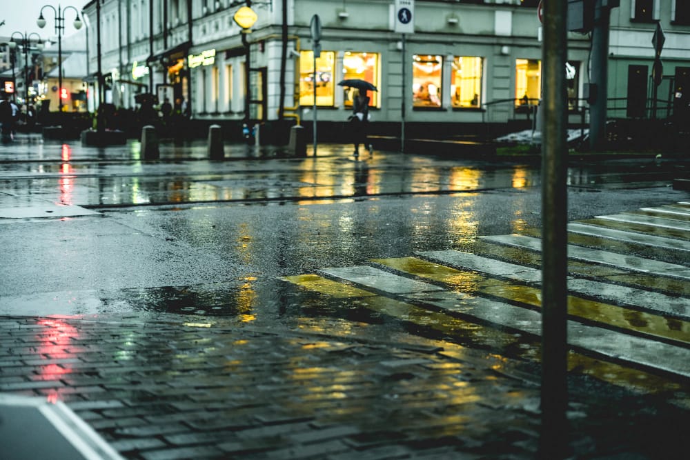 Livorno devastata da temporali: alluvioni-strade bloccate e vittime nelle case di riposo