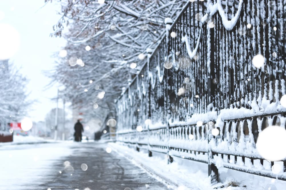 La forte nevicata blocca il sud della Germania e Monaco chiude l’aeroporto
